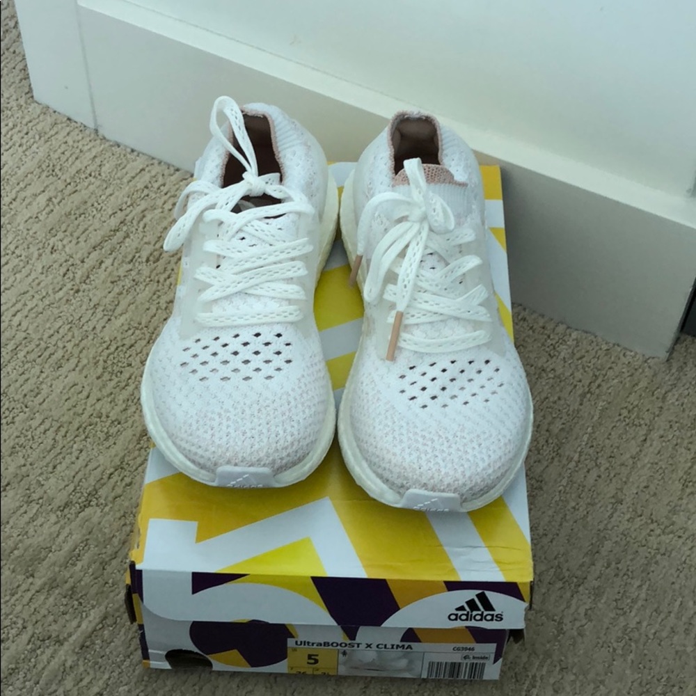 Adidas UltraBOOST X CLIMA size 5